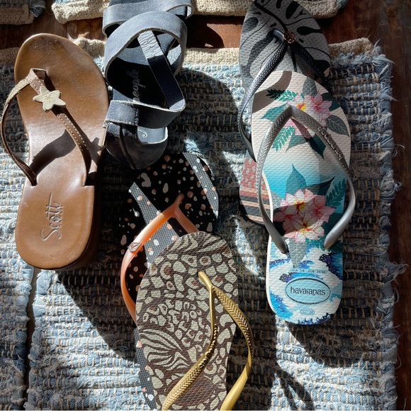 Flip Flops Several Brands Sizes 7 to 7 1/2 - Picture 2 of 2